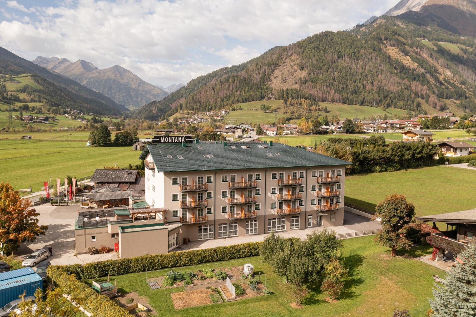 Alpenparks Hotel Montana Matrei in Osttirol Exterior foto