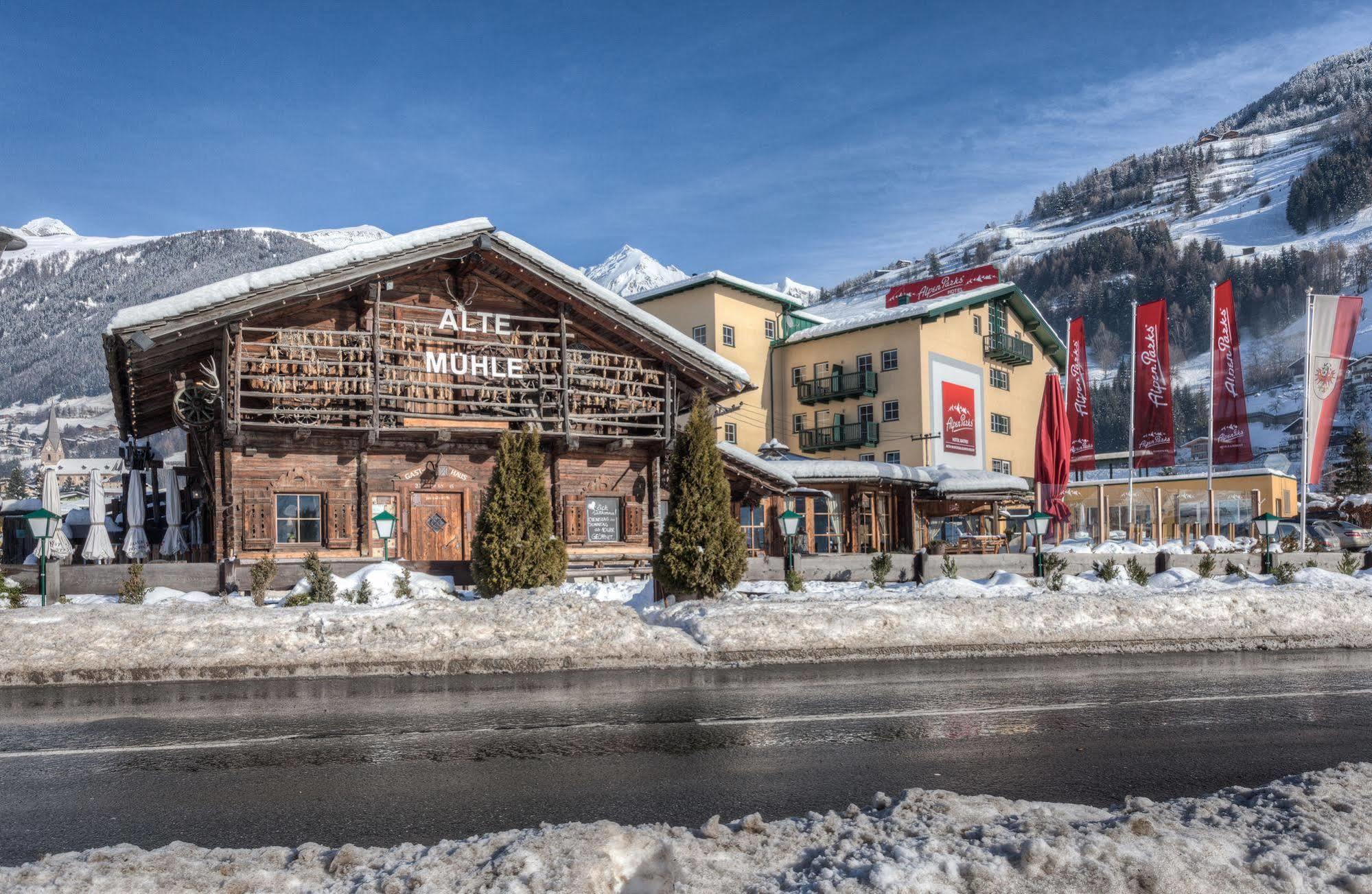 Alpenparks Hotel Montana Matrei in Osttirol Exterior foto